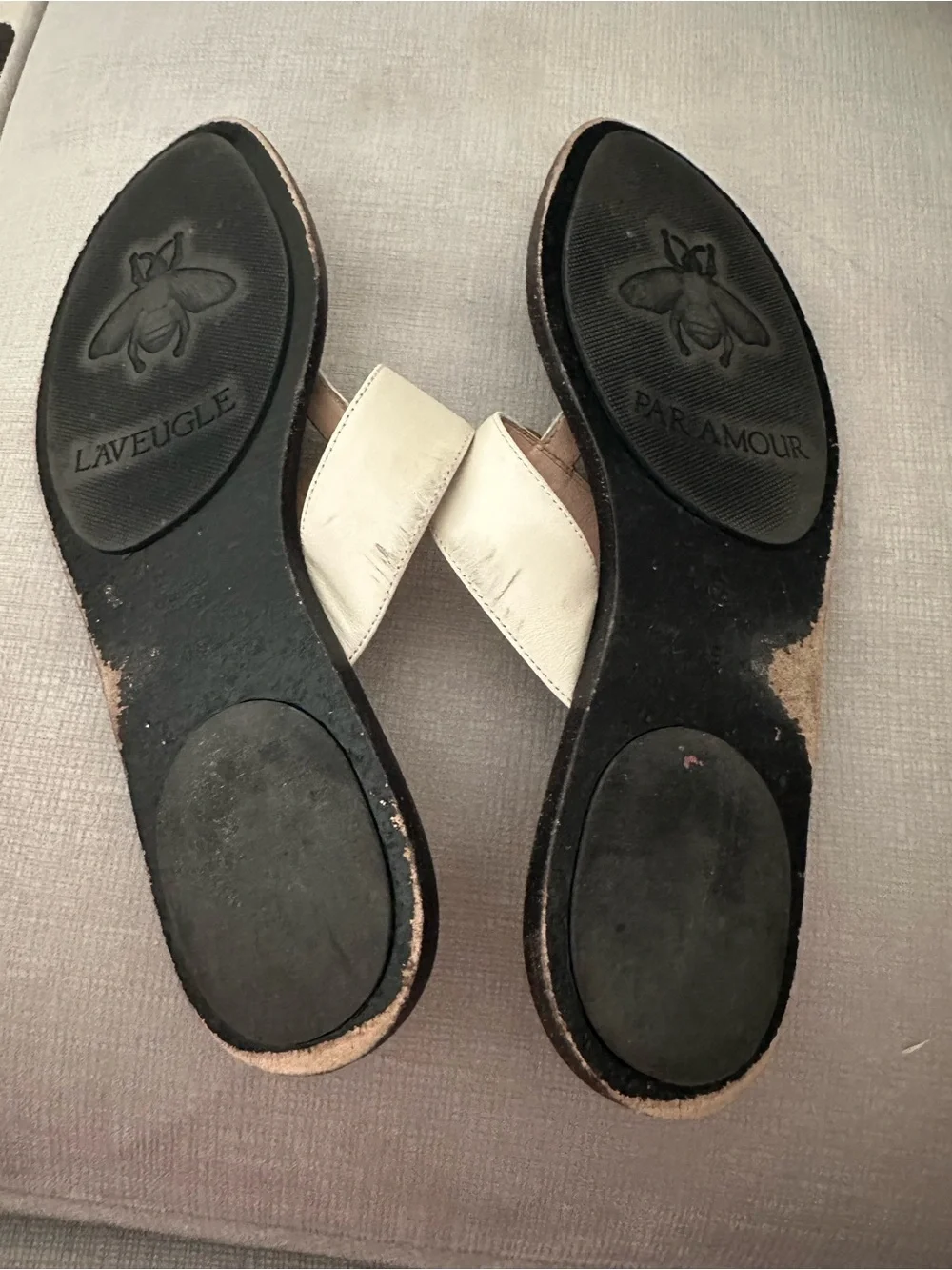 Gucci Black & White Leather GG Thong Sandals